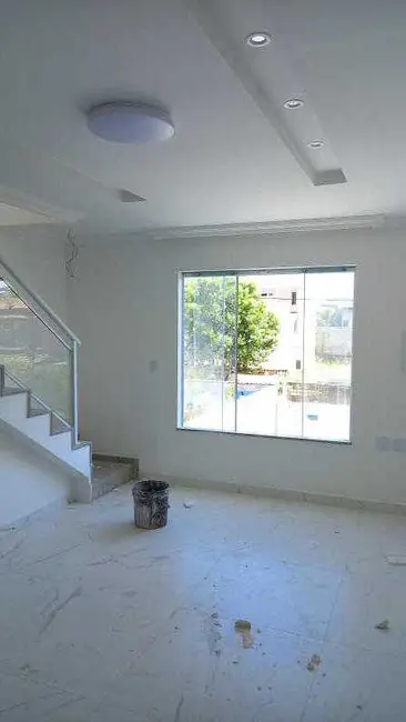 Foto 5 de Apartamento com 3 quartos à venda, 67m2 em Ouro Verde, Rio Das Ostras - RJ