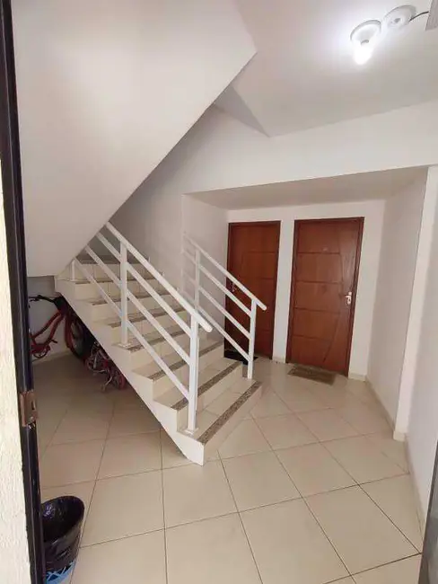 Apartamento com 2 quartos para alugar, 55m2 em Floresta das Gaivotas, Rio Das Ostras - RJ - imagem 5 Foto 5 de Apartamento com 2 quartos para alugar, 55m2 em Floresta das Gaivotas, Rio Das Ostras - RJ