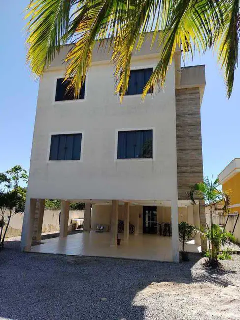 Apartamento com 2 quartos para alugar, 55m2 em Floresta das Gaivotas, Rio Das Ostras - RJ - imagem 3 Foto 3 de Apartamento com 2 quartos para alugar, 55m2 em Floresta das Gaivotas, Rio Das Ostras - RJ