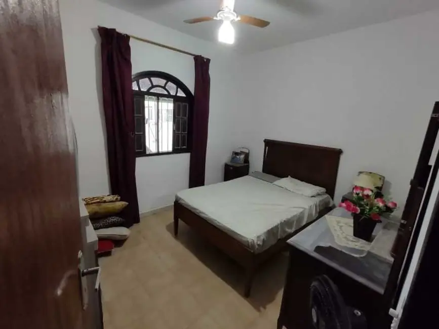 Casa com 2 quartos para alugar, 75m2 em Novo Rio das Ostras, Rio Das Ostras - RJ - imagem 5 Foto 5 de Casa com 2 quartos para alugar, 75m2 em Novo Rio das Ostras, Rio Das Ostras - RJ