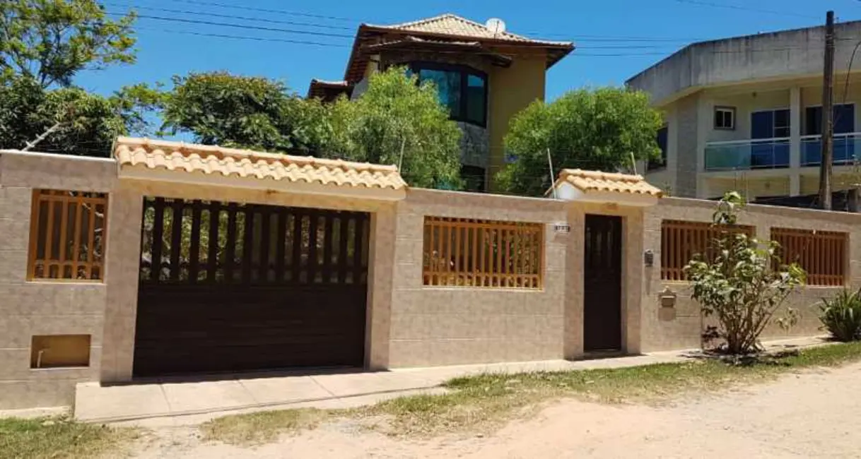 Foto 2 de Casa com 2 quartos à venda, 200m2 em Costazul, Rio Das Ostras - RJ