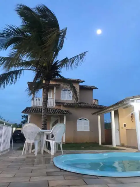 Casa de Condomínio com 3 quartos à venda, 112m2 em Rio Das Ostras - RJ - imagem 4 Foto 4 de Casa de Condomínio com 3 quartos à venda, 112m2 em Rio Das Ostras - RJ