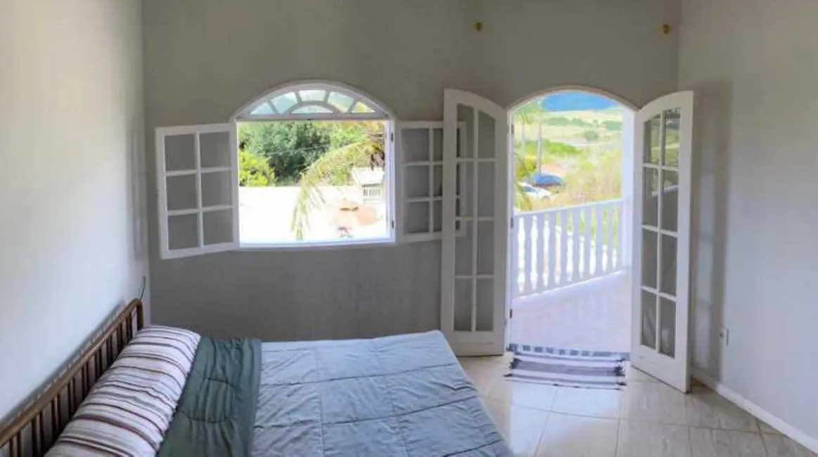 Casa de Condomínio com 3 quartos à venda, 112m2 em Rio Das Ostras - RJ - imagem 6 Foto 6 de Casa de Condomínio com 3 quartos à venda, 112m2 em Rio Das Ostras - RJ