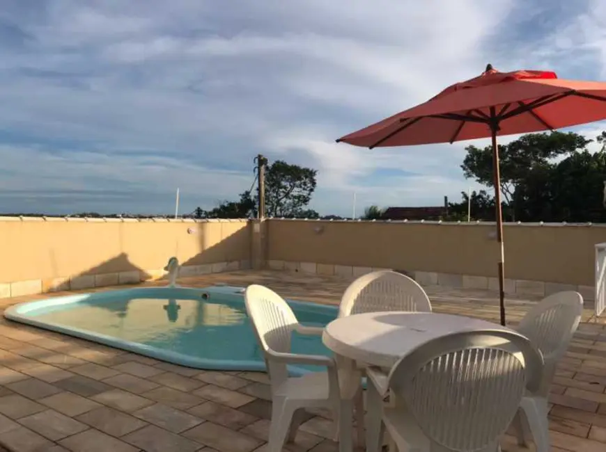 Casa de Condomínio com 3 quartos à venda, 112m2 em Rio Das Ostras - RJ - imagem 3 Foto 3 de Casa de Condomínio com 3 quartos à venda, 112m2 em Rio Das Ostras - RJ