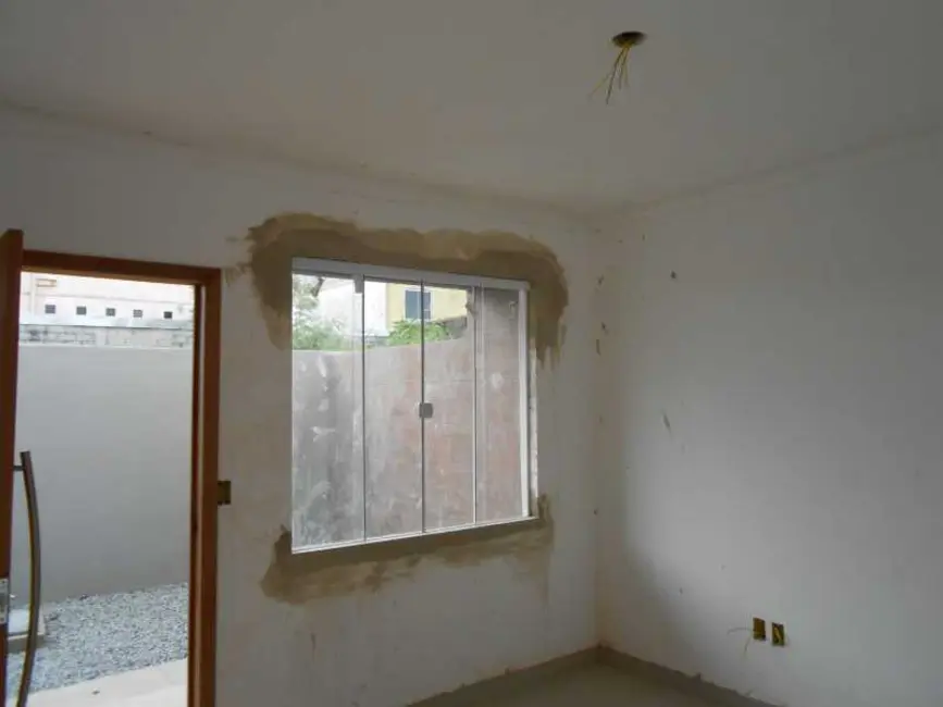 Foto 6 de Casa com 2 quartos à venda em Verdes Mares, Rio Das Ostras - RJ