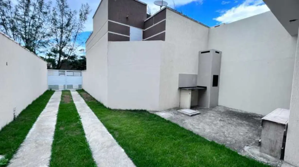 Foto 2 de Casa com 2 quartos à venda em Serramar, Rio Das Ostras - RJ