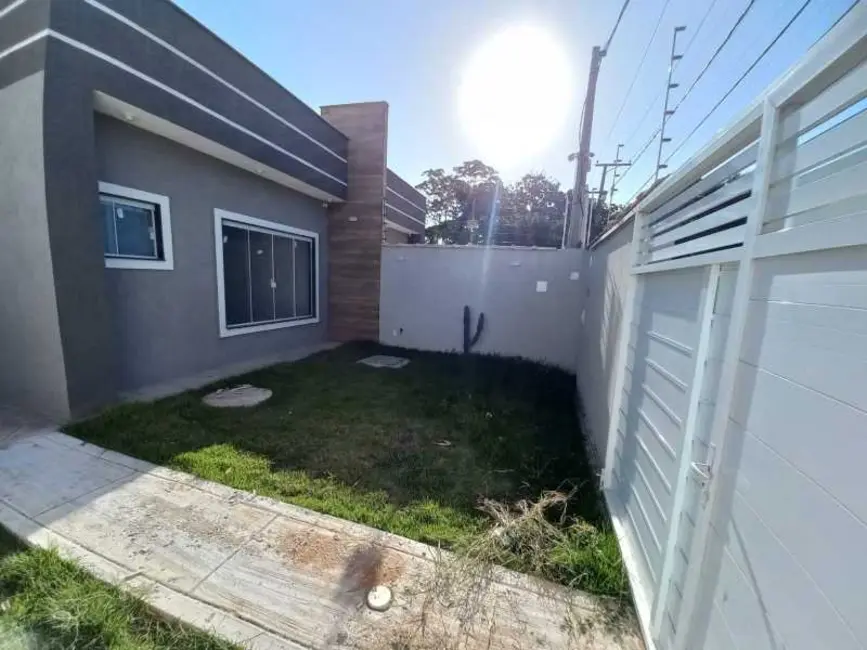 Foto 4 de Casa com 2 quartos à venda em Verdes Mares, Rio Das Ostras - RJ