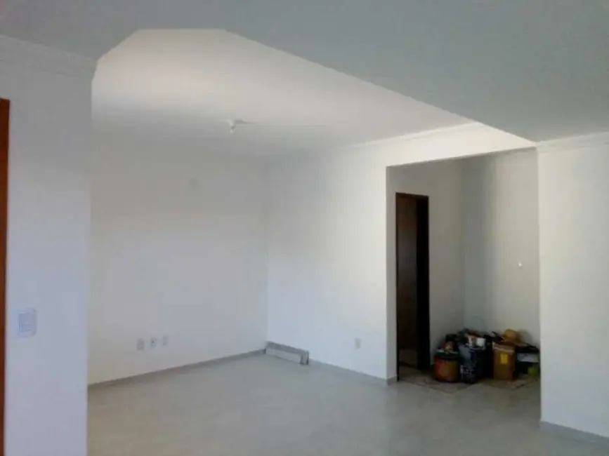 Foto 4 de Casa com 3 quartos à venda em Jardim Mariléa, Rio Das Ostras - RJ