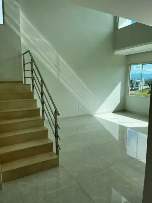 Foto 7 de Casa de Condomínio com 5 quartos à venda, 291m2 em Extensão do Bosque, Rio Das Ostras - RJ