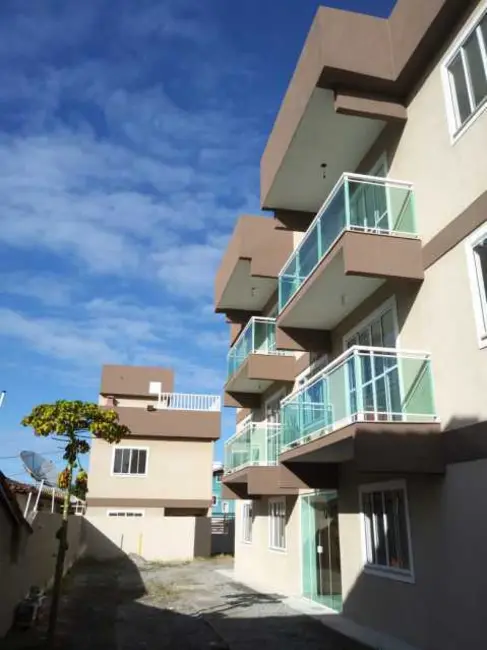 Foto 2 de Apartamento com 2 quartos à venda em Extensão do Bosque, Rio Das Ostras - RJ