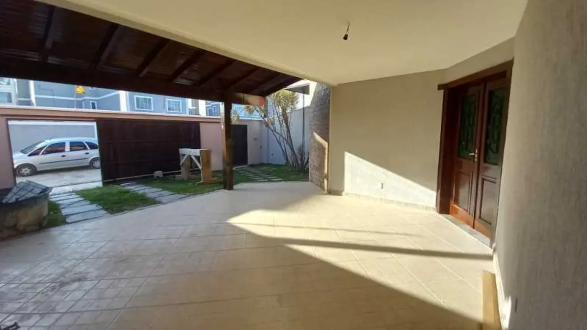 Foto 5 de Casa com 3 quartos à venda, 172m2 em Enseada das Gaivotas, Rio Das Ostras - RJ