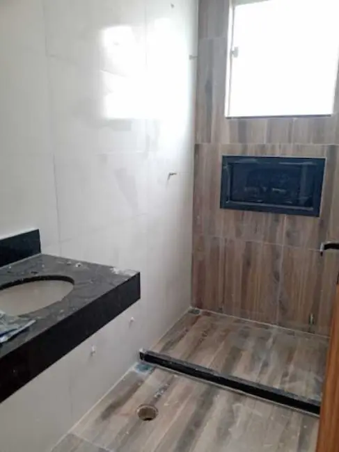 Casa de Condomínio com 2 quartos à venda em Jardim Mariléa, Rio Das Ostras - RJ - imagem 5 Foto 5 de Casa de Condomínio com 2 quartos à venda em Jardim Mariléa, Rio Das Ostras - RJ