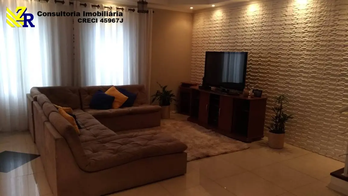 Foto 3 de Casa com 3 quartos à venda, 350m2 em Jardim Piqueroby, São Paulo - SP