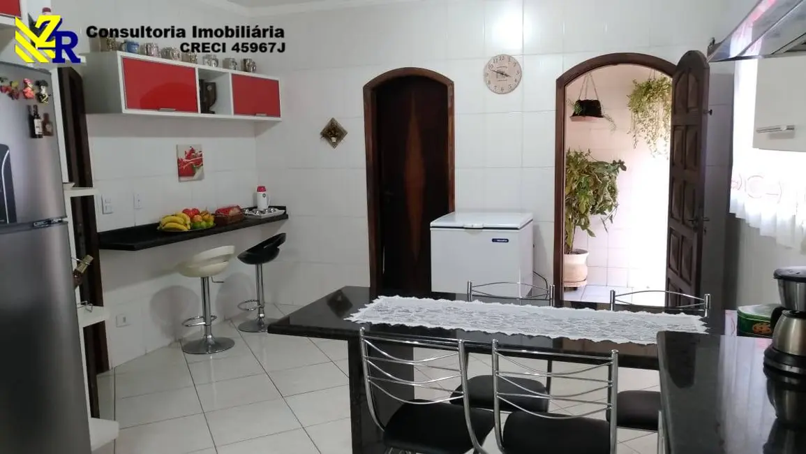 Foto 7 de Casa com 3 quartos à venda, 350m2 em Jardim Piqueroby, São Paulo - SP