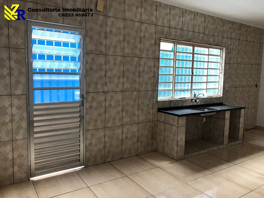 Foto 3 de Sobrado com 3 quartos à venda, 310m2 em Parque dos Bancários, São Paulo - SP