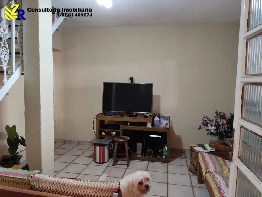 Foto 3 de Sobrado com 4 quartos à venda, 260m2 em Jardim Ricardo, São Paulo - SP