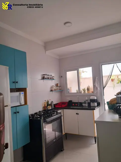 Foto 2 de Sobrado com 2 quartos à venda, 46m2 em Maracanã, Praia Grande - SP