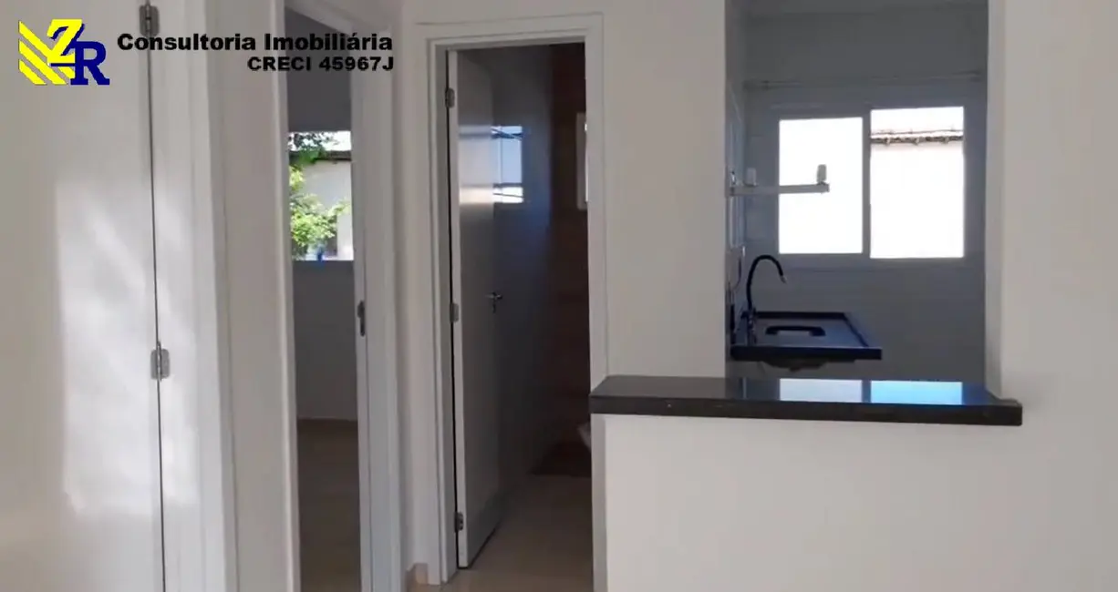 Foto 2 de Casa de Condomínio com 2 quartos à venda, 55m2 em Tupi, Praia Grande - SP