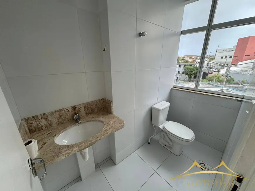Sala Comercial para alugar, 25m2 em Candelária, Natal - RN - imagem 3 Foto 3 de Sala Comercial para alugar, 25m2 em Candelária, Natal - RN
