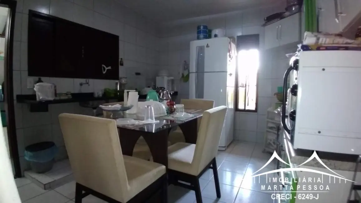 Casa com 3 quartos à venda, 250m2 em Emaús, Parnamirim - RN - imagem 3 Foto 3 de Casa com 3 quartos à venda, 250m2 em Emaús, Parnamirim - RN