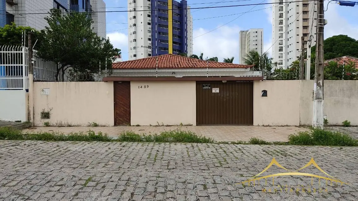 Foto 1 de Casa com 3 quartos à venda, 220m2 em Lagoa Nova, Natal - RN