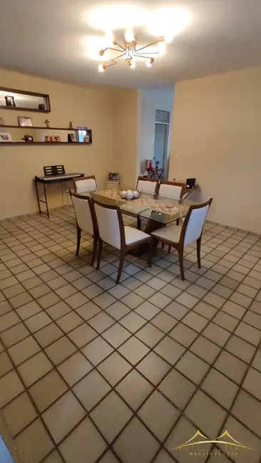 Casa com 3 quartos à venda, 220m2 em Lagoa Nova, Natal - RN - imagem 5 Foto 5 de Casa com 3 quartos à venda, 220m2 em Lagoa Nova, Natal - RN