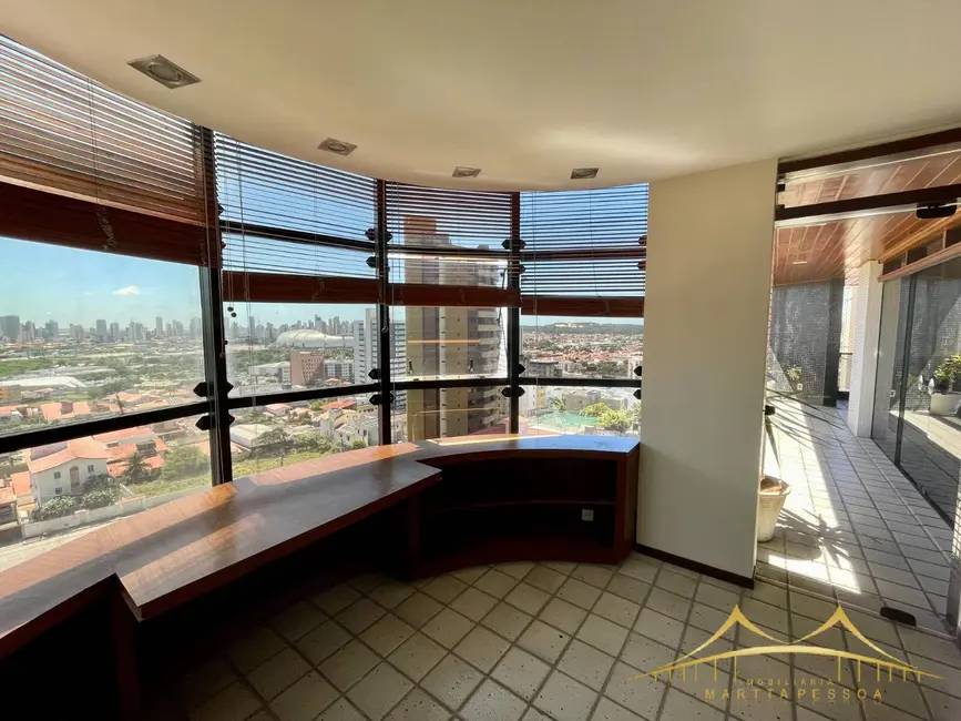 Cobertura com 4 quartos à venda, 550m2 em Candelária, Natal - RN - imagem 7 Foto 7 de Cobertura com 4 quartos à venda, 550m2 em Candelária, Natal - RN
