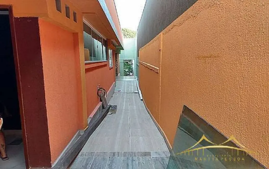 Foto 2 de Casa com 5 quartos à venda, 500m2 em Lagoa Nova, Natal - RN