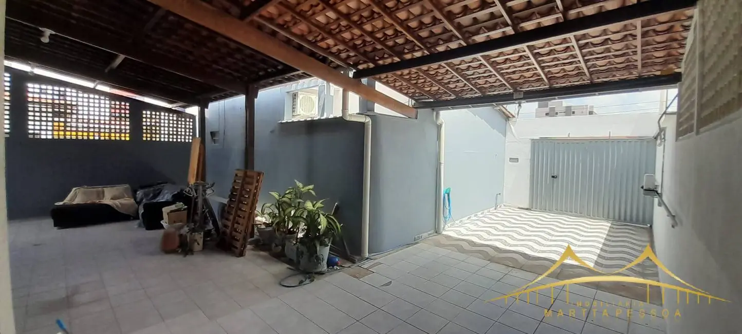 Casa com 3 quartos para alugar, 150m2 em Lagoa Nova, Natal - RN - imagem 2 Foto 2 de Casa com 3 quartos para alugar, 150m2 em Lagoa Nova, Natal - RN