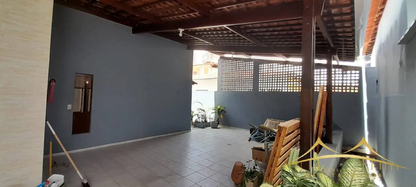 Casa com 3 quartos para alugar, 150m2 em Lagoa Nova, Natal - RN - imagem 5 Foto 5 de Casa com 3 quartos para alugar, 150m2 em Lagoa Nova, Natal - RN
