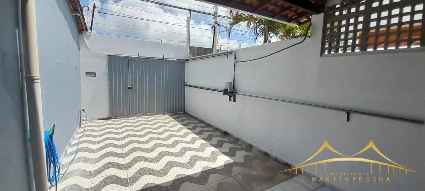 Casa com 3 quartos para alugar, 150m2 em Lagoa Nova, Natal - RN - imagem 3 Foto 3 de Casa com 3 quartos para alugar, 150m2 em Lagoa Nova, Natal - RN