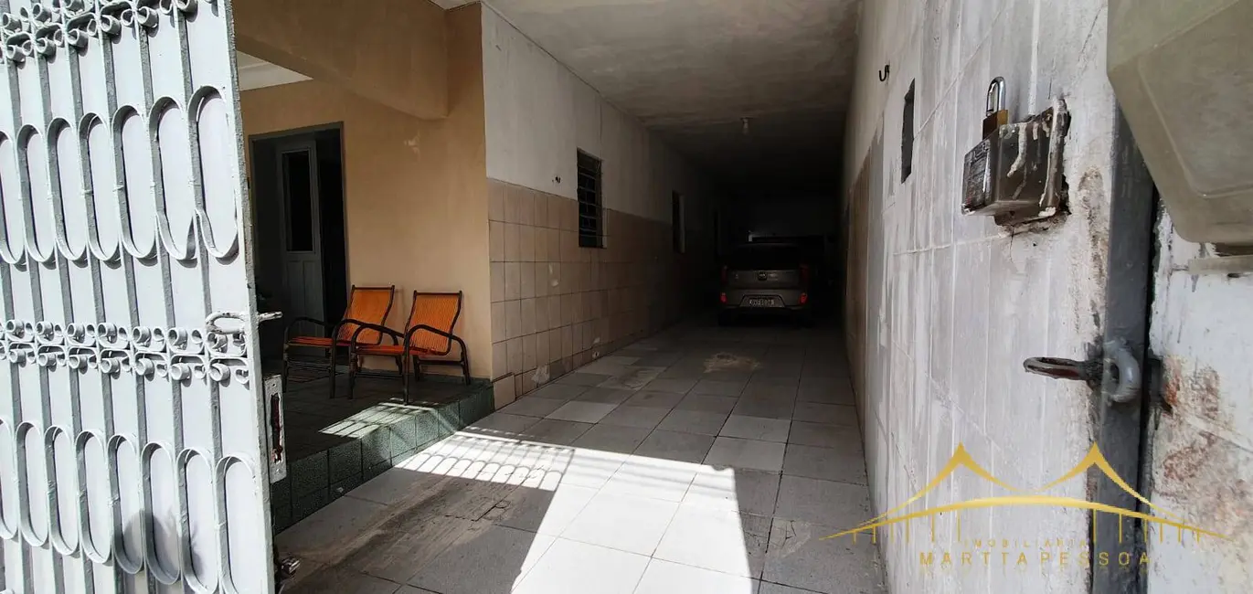 Casa com 5 quartos à venda, 273m2 em Alecrim, Natal - RN - imagem 5 Foto 5 de Casa com 5 quartos à venda, 273m2 em Alecrim, Natal - RN