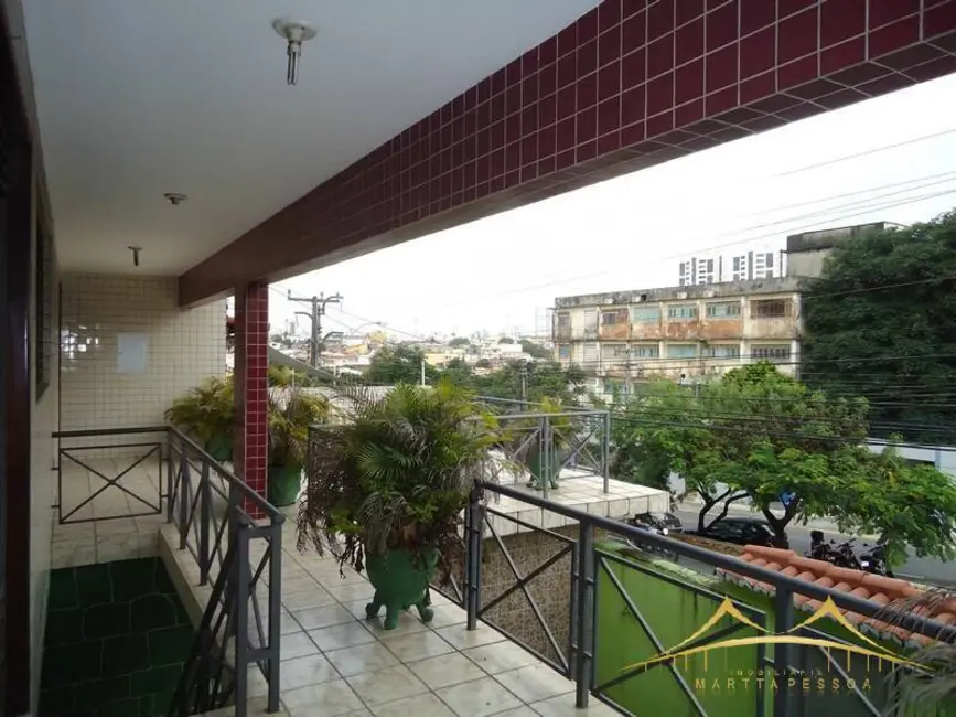 Casa com 4 quartos à venda, 300m2 em Lagoa Nova, Natal - RN - imagem 6 Foto 6 de Casa com 4 quartos à venda, 300m2 em Lagoa Nova, Natal - RN