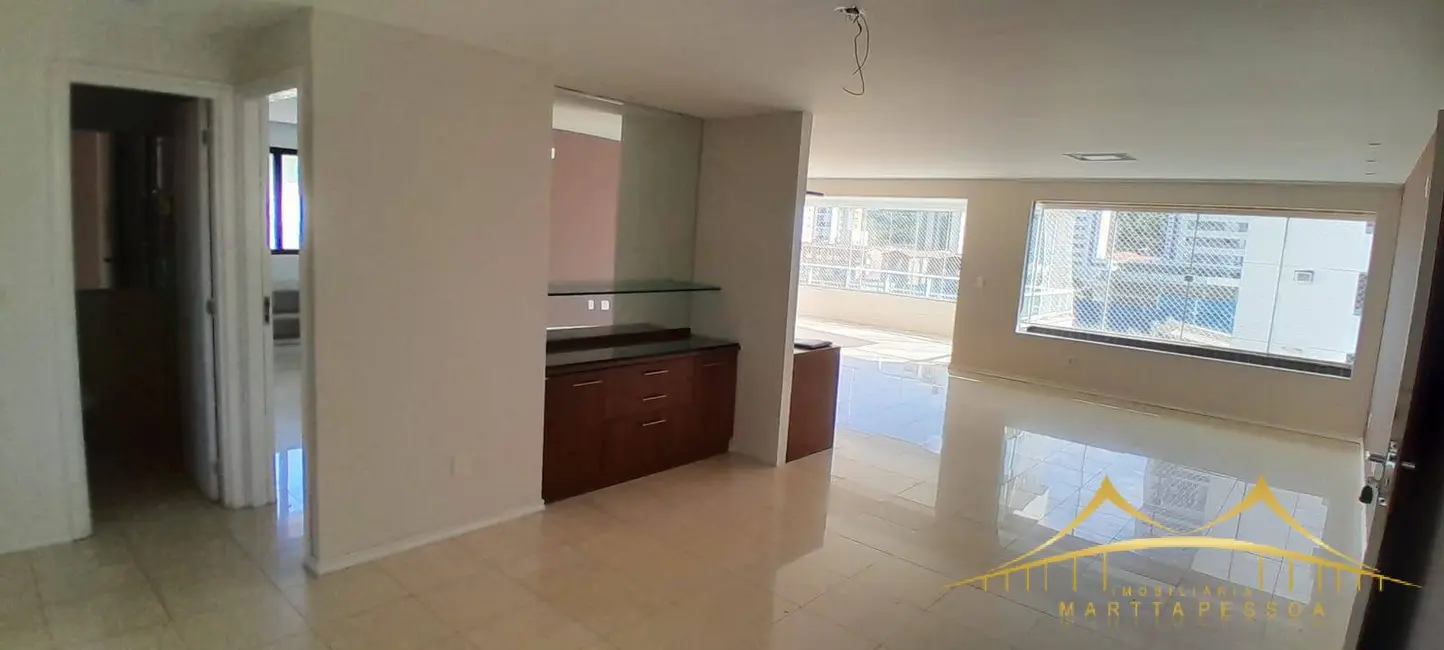 Apartamento com 4 quartos à venda, 237m2 em Tirol, Natal - RN - imagem 3 Foto 3 de Apartamento com 4 quartos à venda, 237m2 em Tirol, Natal - RN