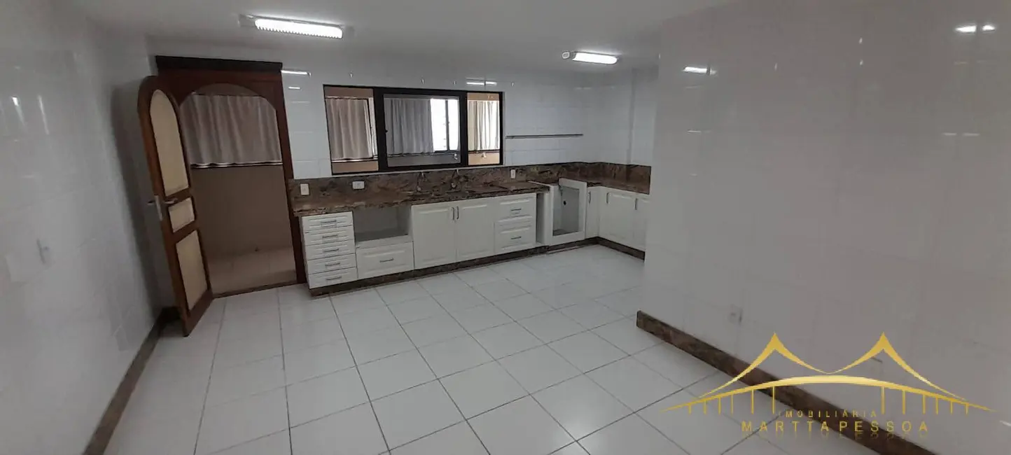 Foto 7 de Apartamento com 4 quartos para alugar, 222m2 em Tirol, Natal - RN