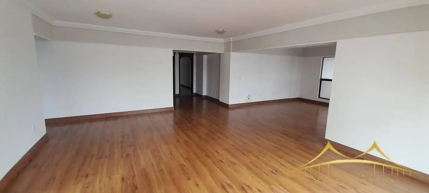 Foto 4 de Apartamento com 4 quartos para alugar, 222m2 em Tirol, Natal - RN