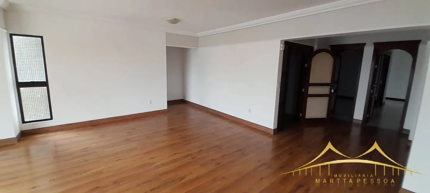 Foto 5 de Apartamento com 4 quartos para alugar, 222m2 em Tirol, Natal - RN