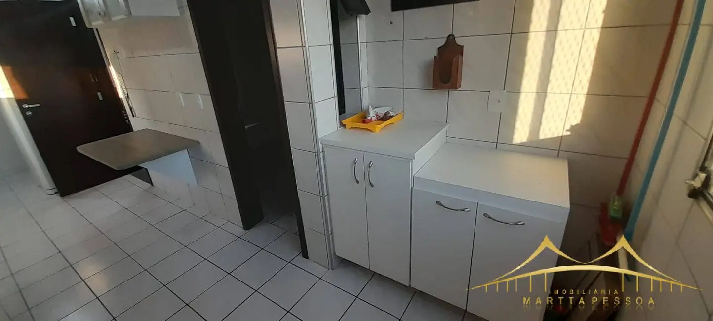 Foto 9 de Apartamento com 3 quartos à venda, 114m2 em Lagoa Nova, Natal - RN