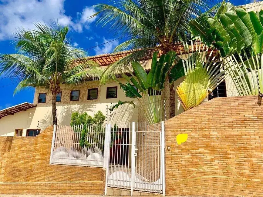 Foto 2 de Casa com 5 quartos à venda, 450m2 em Capim Macio, Natal - RN