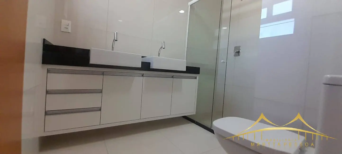 Apartamento com 3 quartos para alugar, 127m2 em Lagoa Nova, Natal - RN - imagem 7 Foto 7 de Apartamento com 3 quartos para alugar, 127m2 em Lagoa Nova, Natal - RN