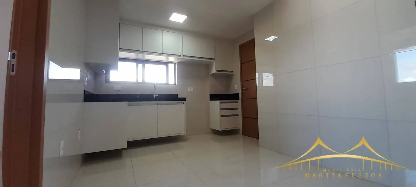 Apartamento com 3 quartos para alugar, 127m2 em Lagoa Nova, Natal - RN - imagem 3 Foto 3 de Apartamento com 3 quartos para alugar, 127m2 em Lagoa Nova, Natal - RN