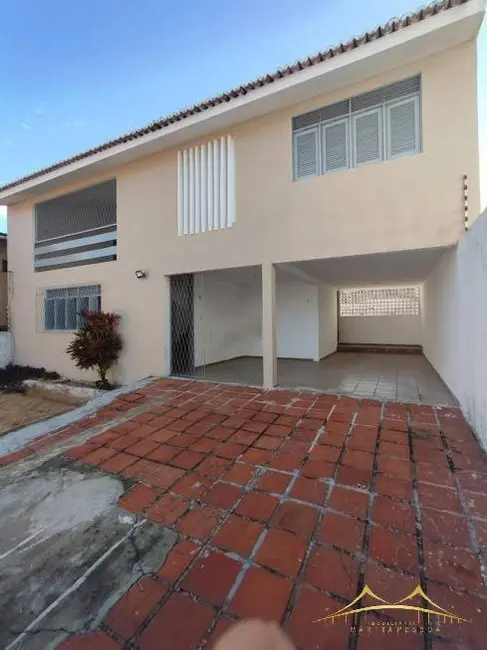 Foto 2 de Casa com 3 quartos para alugar, 180m2 em Neópolis, Natal - RN