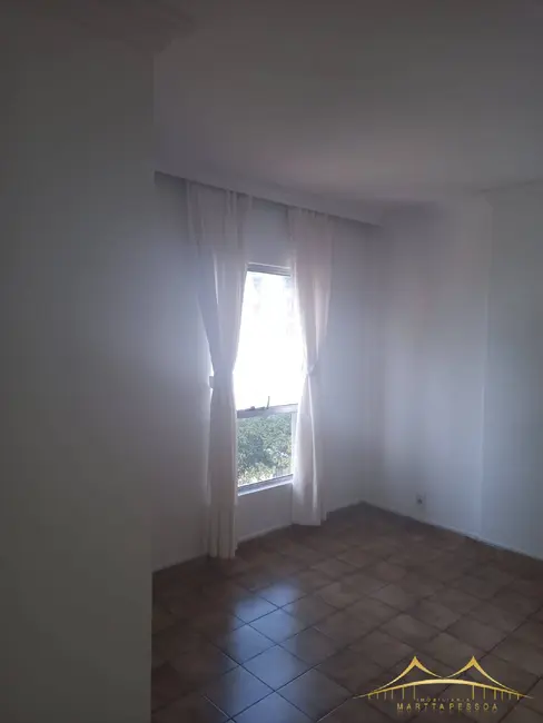Apartamento com 3 quartos para alugar, 177m2 em Petrópolis, Natal - RN - imagem 3 Foto 3 de Apartamento com 3 quartos para alugar, 177m2 em Petrópolis, Natal - RN