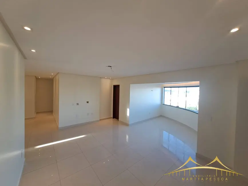 Foto 2 de Apartamento com 3 quartos à venda, 117m2 em Lagoa Nova, Natal - RN