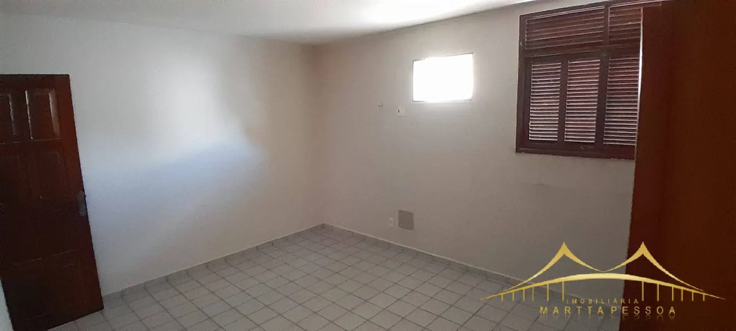 Casa com 4 quartos para alugar, 250m2 em Lagoa Nova, Natal - RN - imagem 9 Foto 9 de Casa com 4 quartos para alugar, 250m2 em Lagoa Nova, Natal - RN