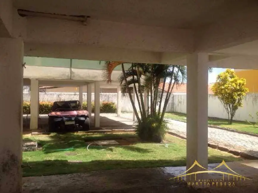 Foto 2 de Apartamento com 2 quartos à venda, 70m2 em Candelária, Natal - RN