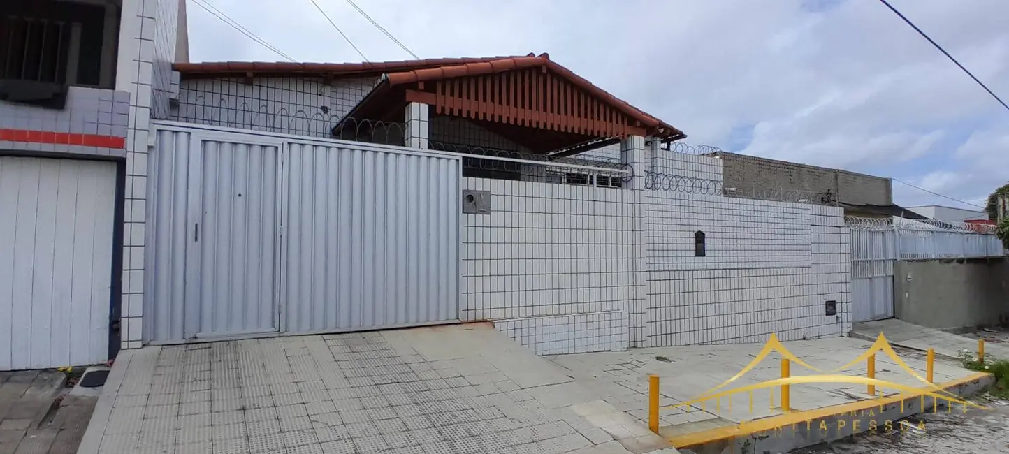 Casa com 4 quartos à venda, 250m2 em Lagoa Nova, Natal - RN - imagem 1 Foto 1 de Casa com 4 quartos à venda, 250m2 em Lagoa Nova, Natal - RN