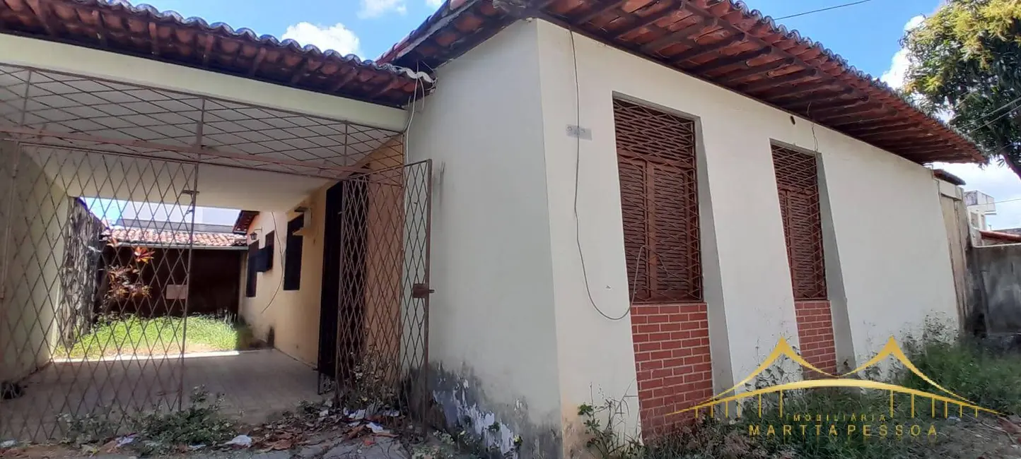 Casa com 3 quartos à venda, 161m2 em Candelária, Natal - RN - imagem 4 Foto 4 de Casa com 3 quartos à venda, 161m2 em Candelária, Natal - RN