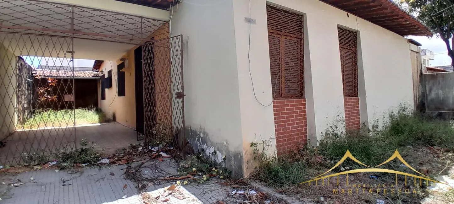 Casa com 3 quartos à venda, 161m2 em Candelária, Natal - RN - imagem 5 Foto 5 de Casa com 3 quartos à venda, 161m2 em Candelária, Natal - RN