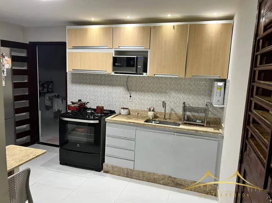 Casa com 5 quartos à venda, 200m2 em Alecrim, Natal - RN - imagem 3 Foto 3 de Casa com 5 quartos à venda, 200m2 em Alecrim, Natal - RN